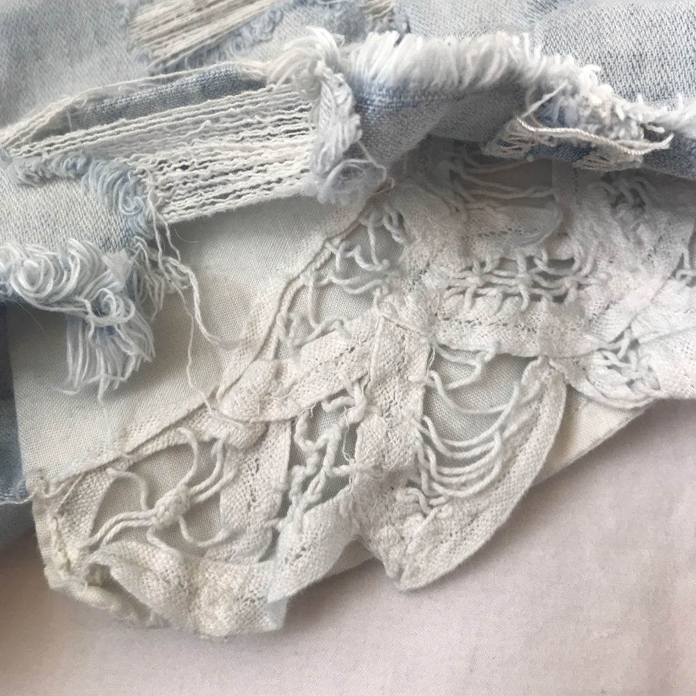 High Rise AE Shorts - Picture 2 of 4